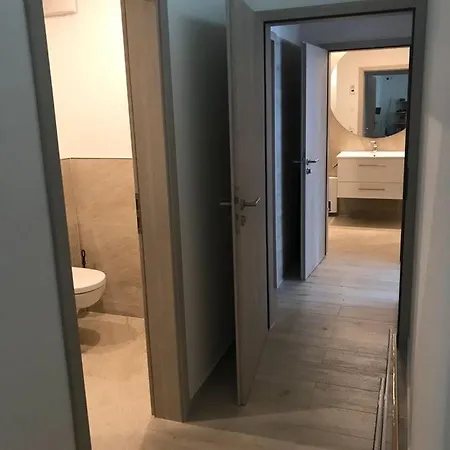 Apartment 1 *