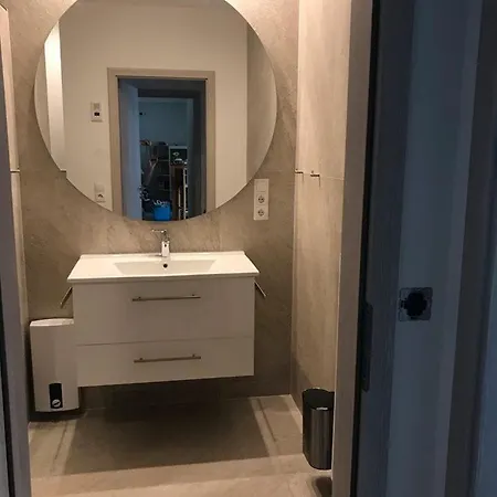 1 Apartment